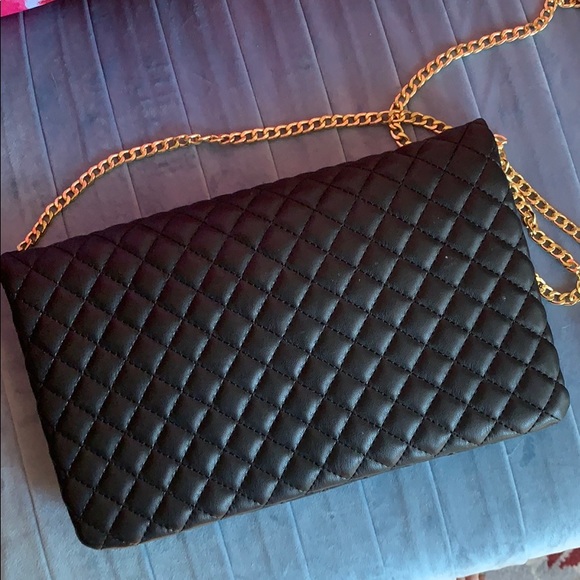 Black & gold studded clutch - Picture 4 of 7